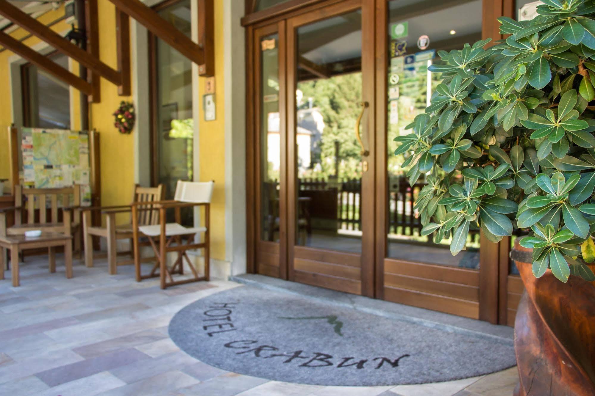 Crabun Hotel Pont-Saint-Martin Exterior foto